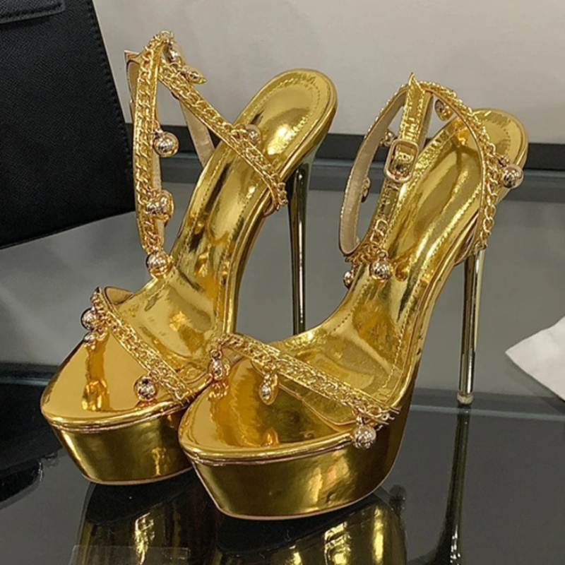 Luxury Heart Bell Pendants Des - Gold Chain Sandal recensione e prezzo