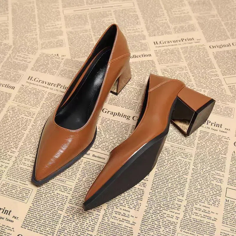 Luxury Brand Pointed Toe High  - Women'S Shoes In Size 12 recensione e prezzo