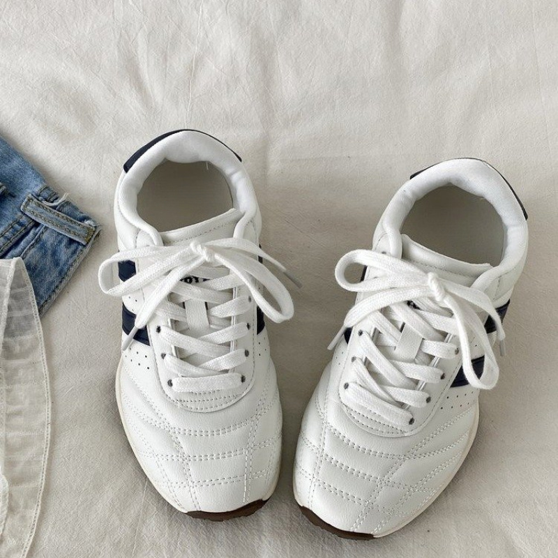 Wide Toe Box Retro German Trai - Women'S Shoes With Wide Toe Box recensione e prezzo