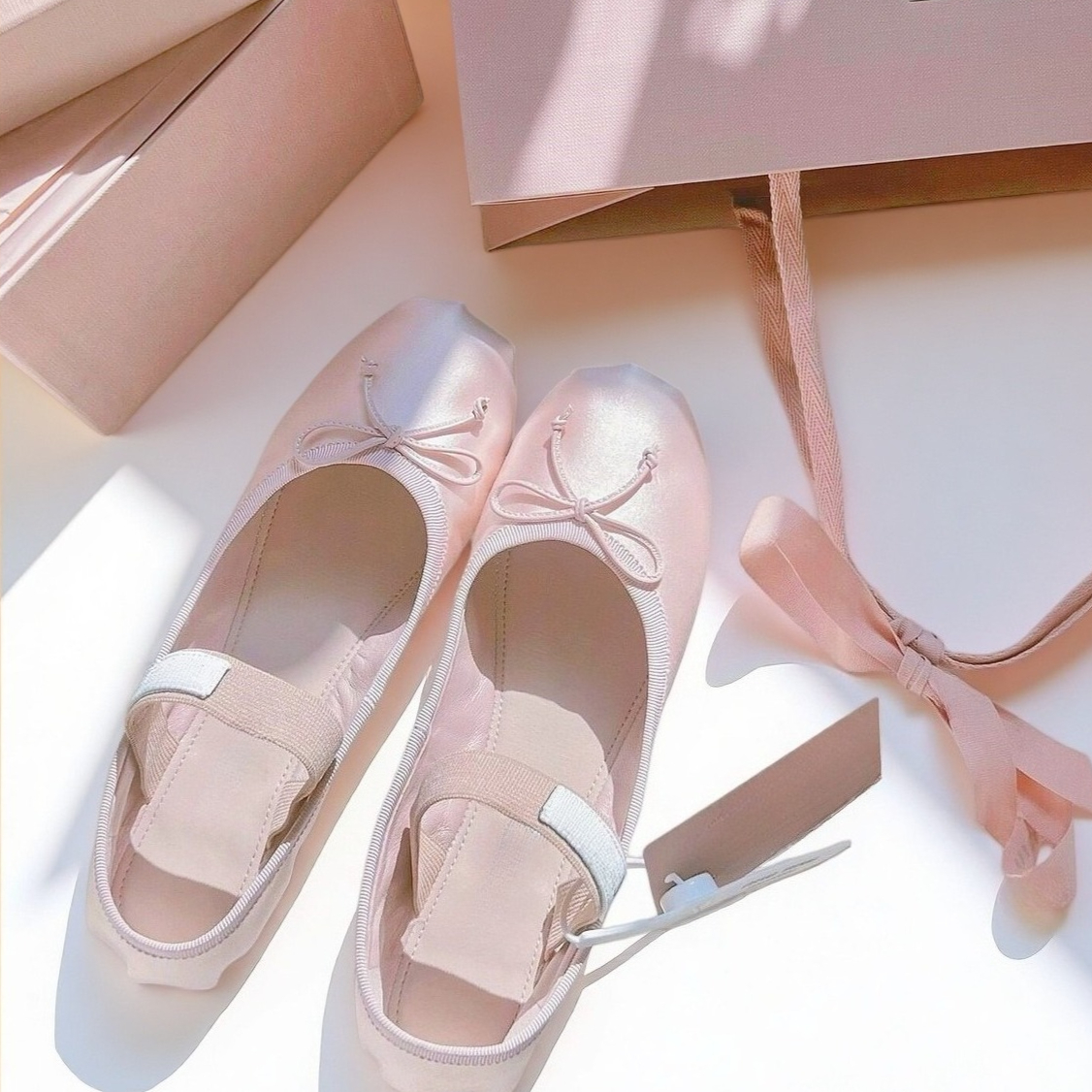 26SS Luxury Ballet Flats, Wome - Women'S Shoes Professional recensione e prezzo