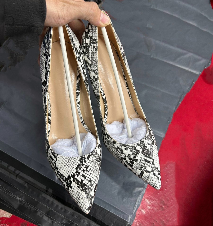 New Arrival Big Size Sexy Snak - Women'S Shoes In Size 12 recensione e prezzo