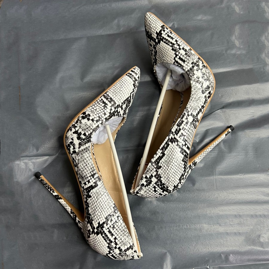 New Arrival Big Size Sexy Snak - Women'S Shoes In Size 12 recensione e prezzo