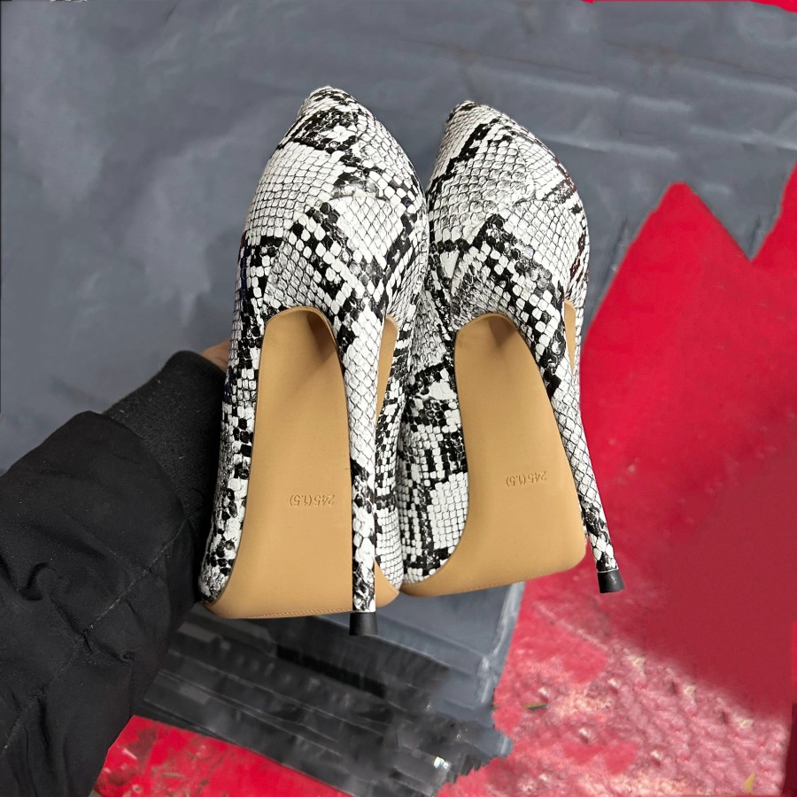 New Arrival Big Size Sexy Snak - Women'S Shoes In Size 12 recensione e prezzo