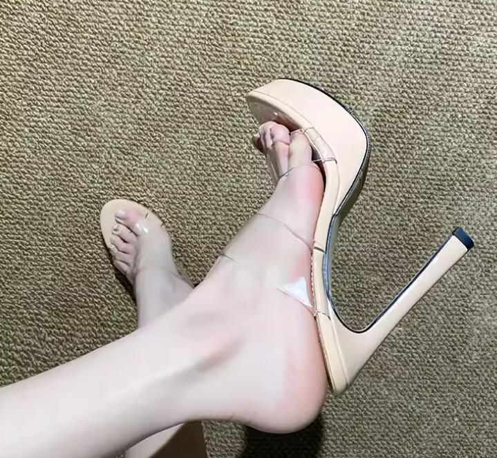 Clear PVC Strap 12/10 cm high  - Women'S Shoes In Size 12 recensione e prezzo
