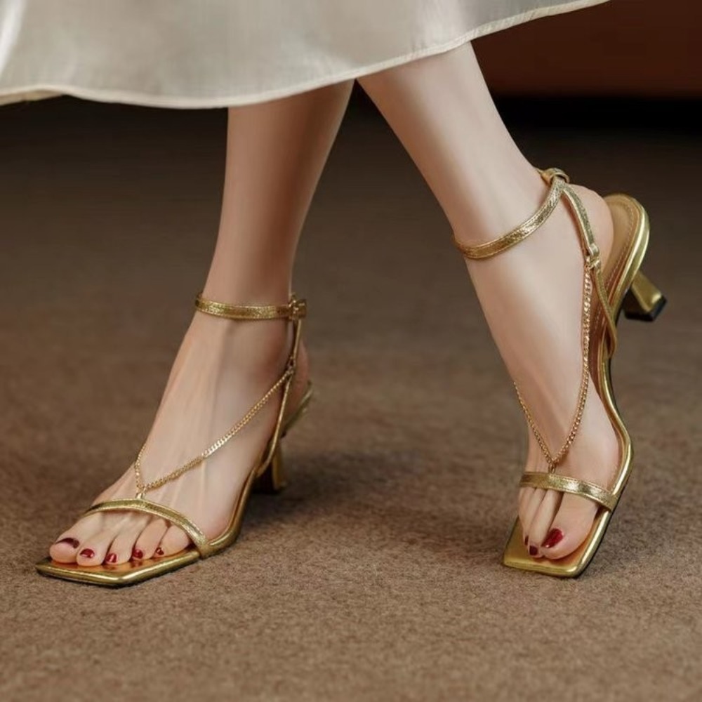 Gold Women's Fashion Sandals,  - Gold Chain Sandal recensione e prezzo