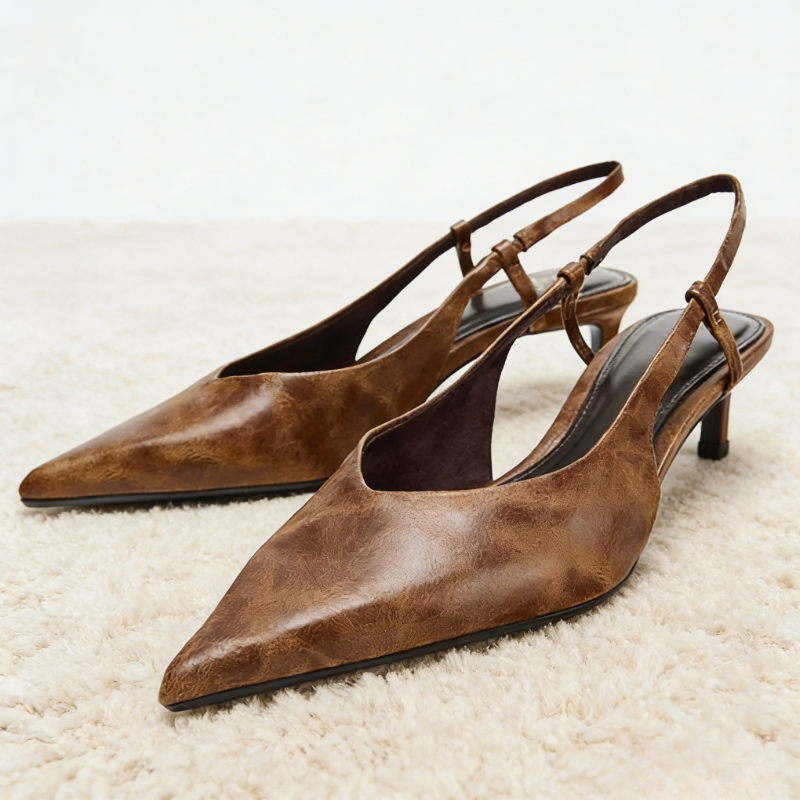 Retro Brown Kitten Heel Design - Women Shoes Brown Colour recensione e prezzo
