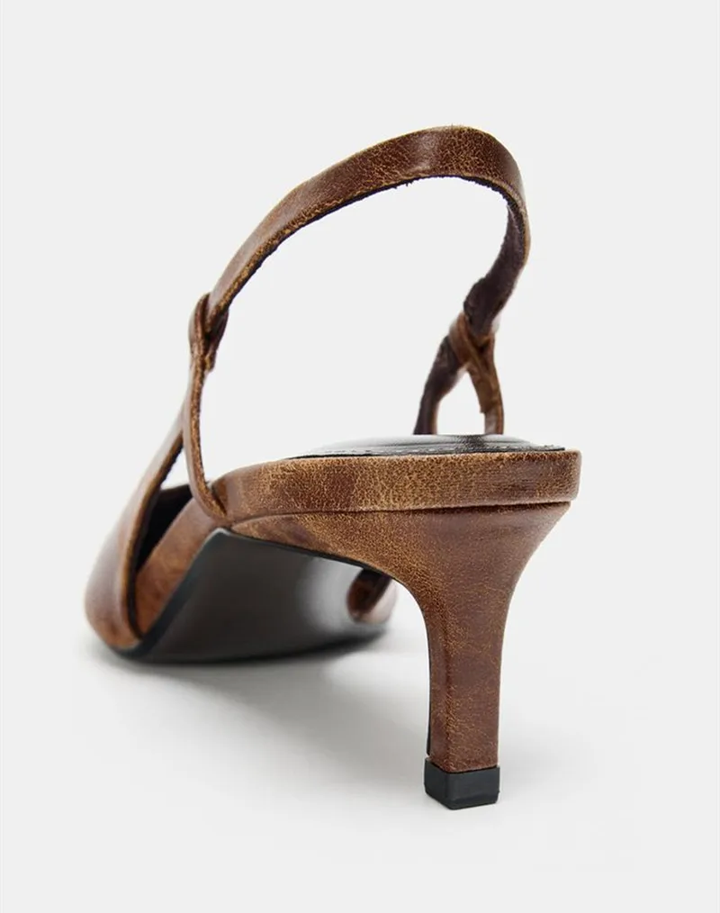 Retro Brown Kitten Heel Design - Women Shoes Brown Colour recensione e prezzo