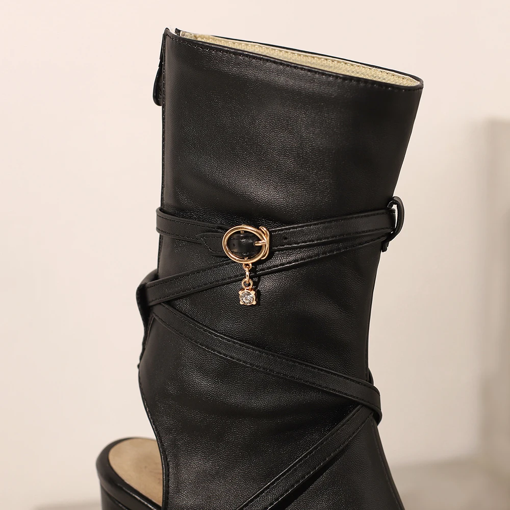 New Summer Fashion Black White - Women'S Shoes In Size 12 recensione e prezzo